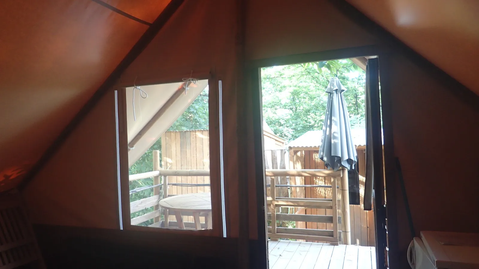 Cabane toilée sur pilotis à Gravières, photo 5