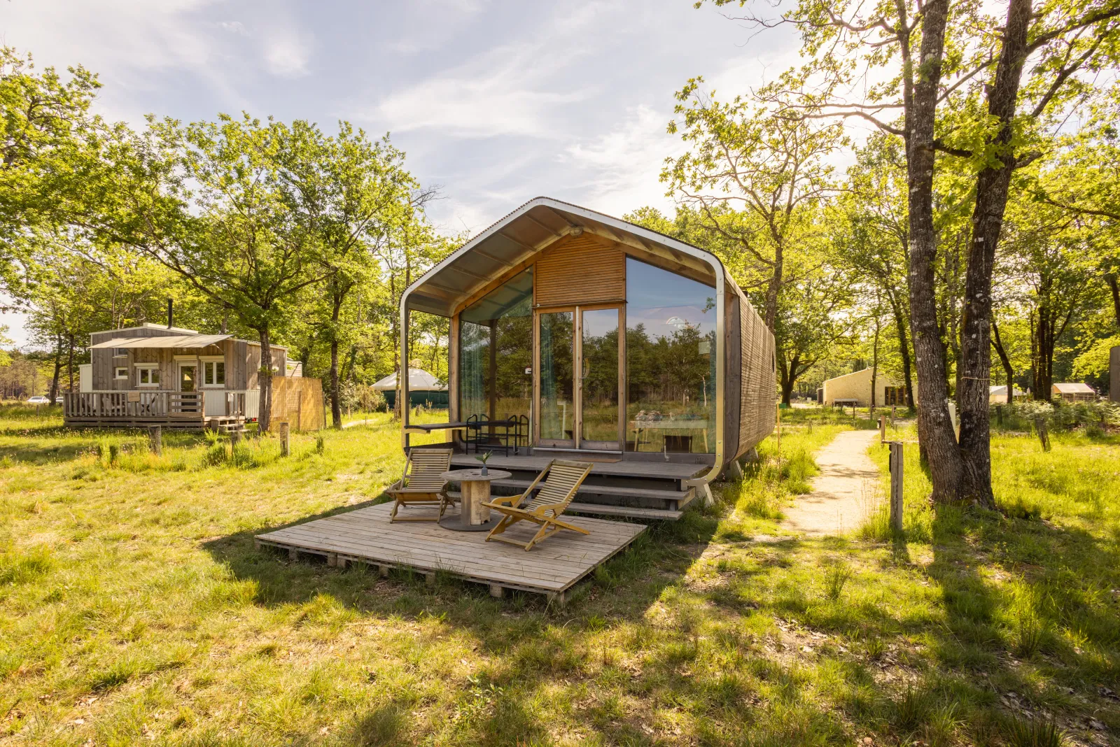 Cabane Wikkel House Bear, cabane au sol à Listrac-Médoc