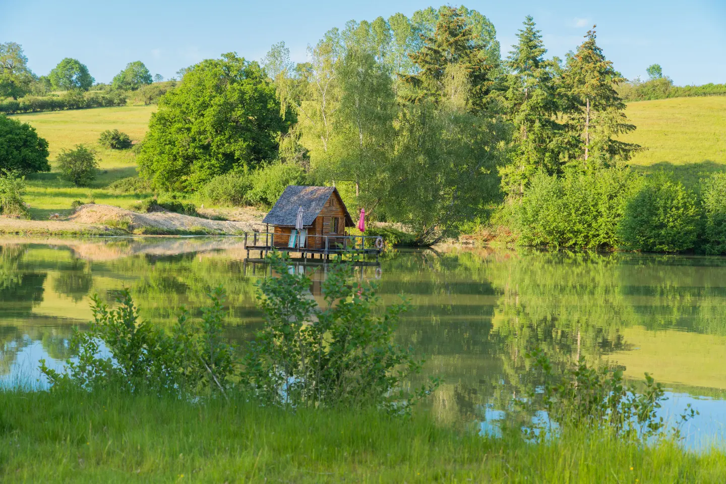 Cabanes sur Pilotis à Saint-Didier-sur-Arroux, photo 4