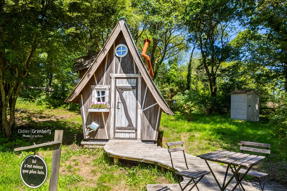 Casa Mirabilia, cabane au sol à Ploemel