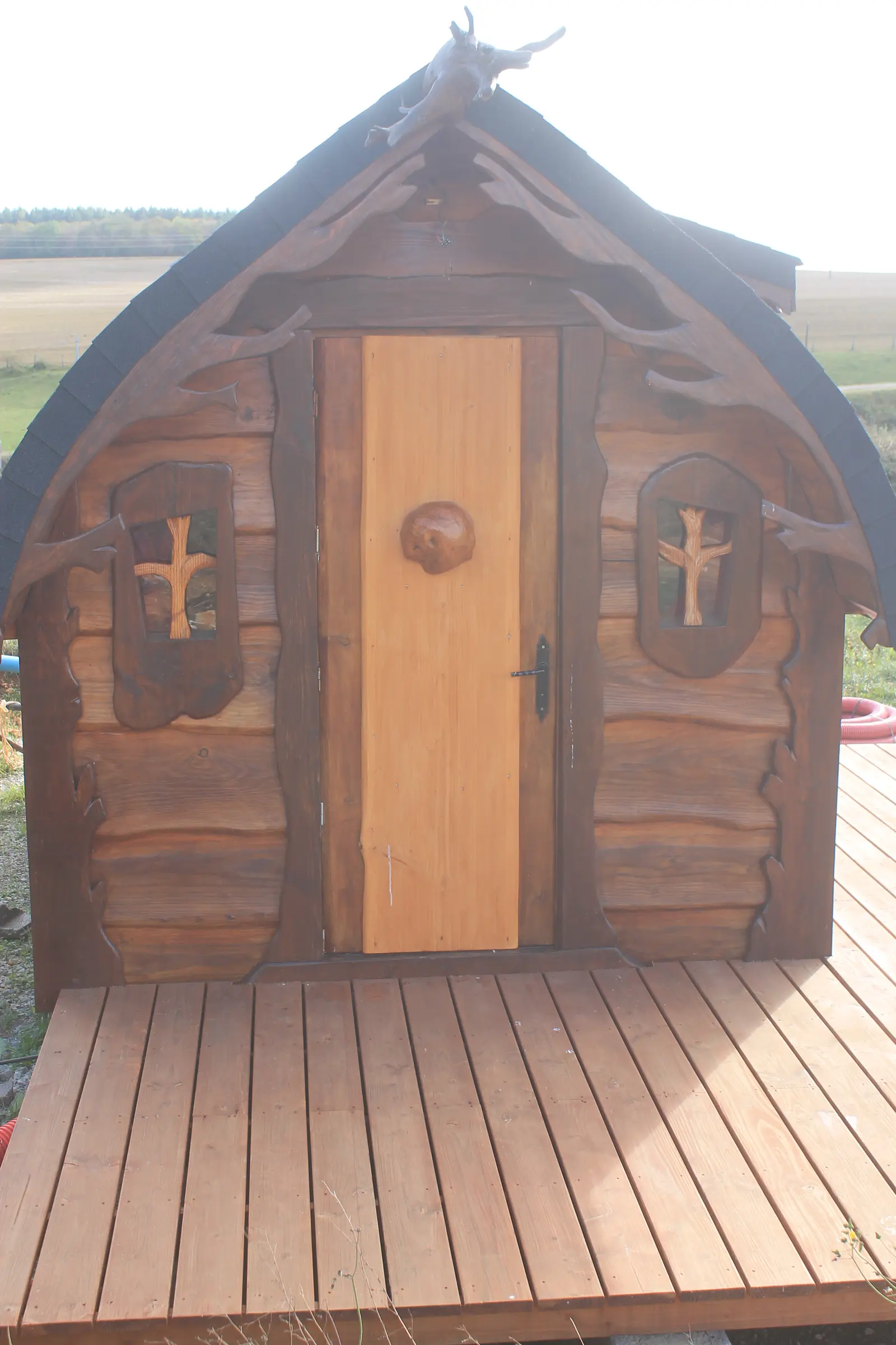 Chaumière de Nélya, cabane au sol à Romain-sur-Meuse