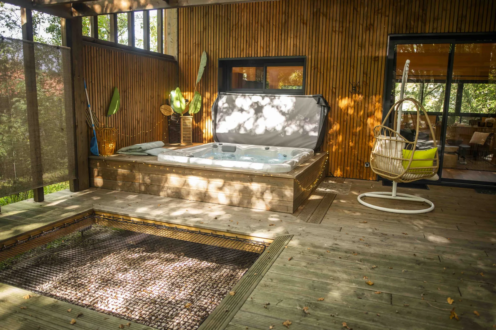 Cocoon Borneo, cabane sur pilotis à Naucelle