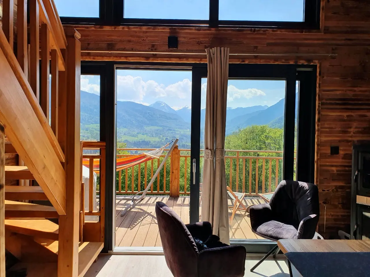 Écolodge Arcalod, cabane sur pilotis à Arith