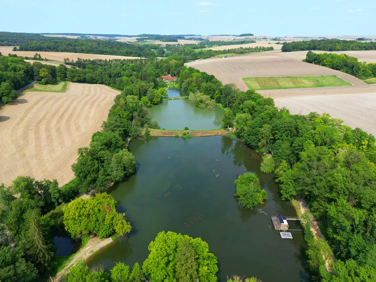 Écolodges flottants de Neuville à Sainte-Gemme, photo 4