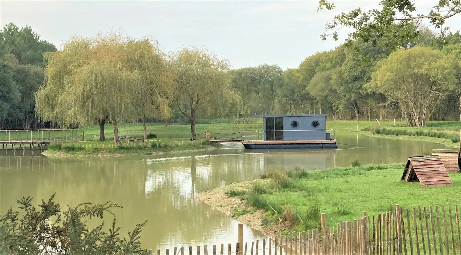 House boat Charles et Ashton, hébergement insolite à Sarzeau