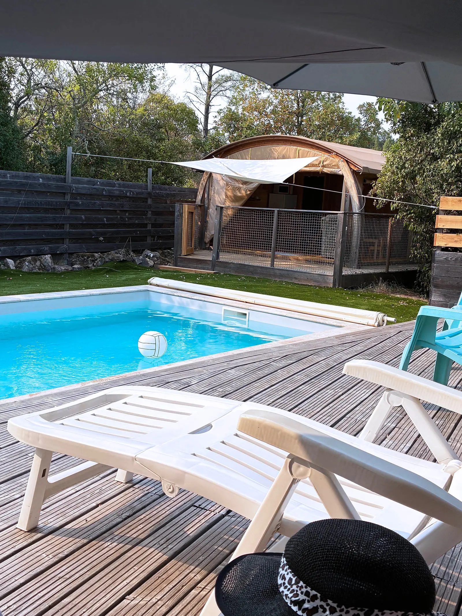 La Cabane à Pool à Lablachère, photo 3