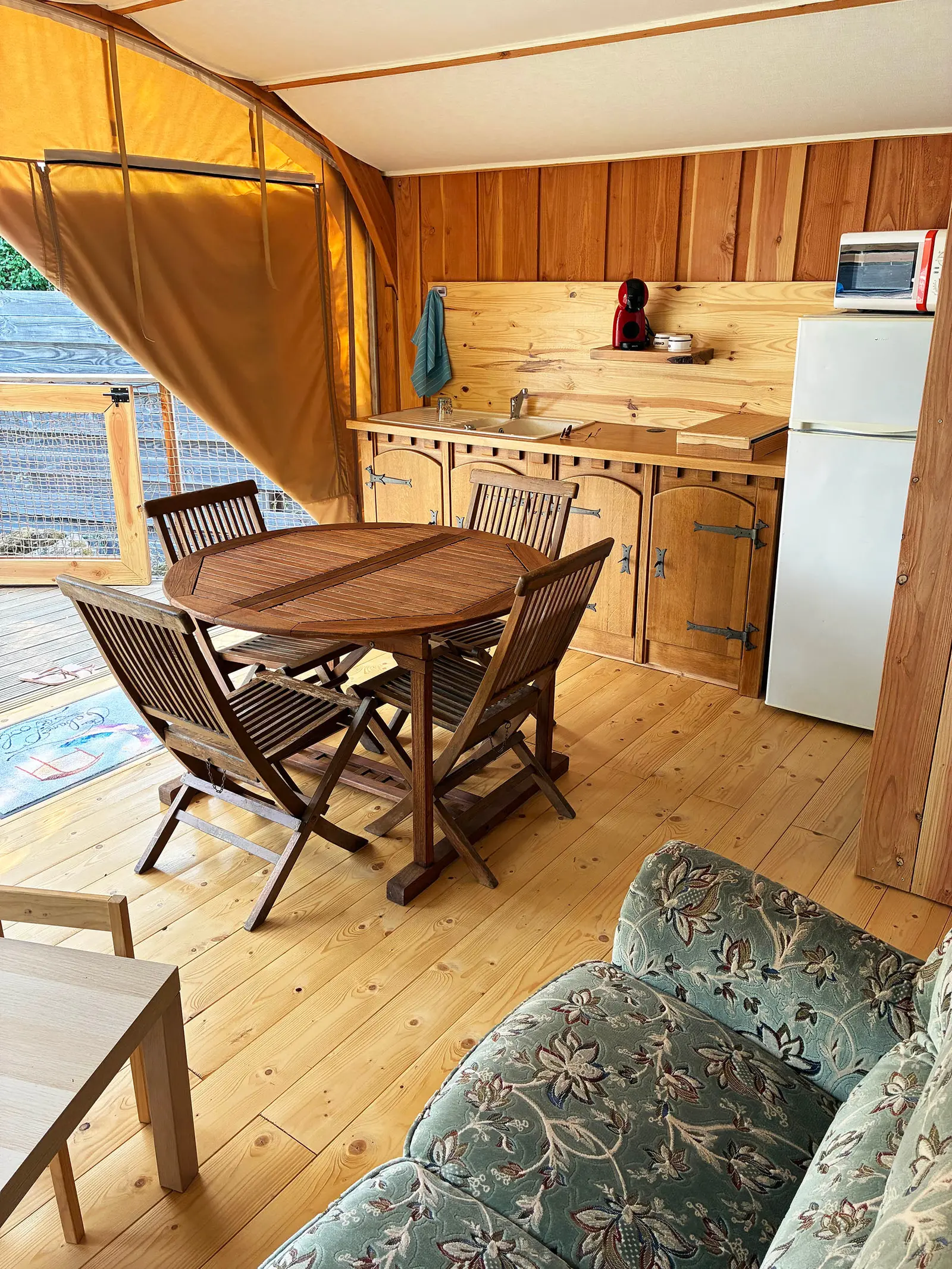 La Cabane à Pool à Lablachère, photo 5