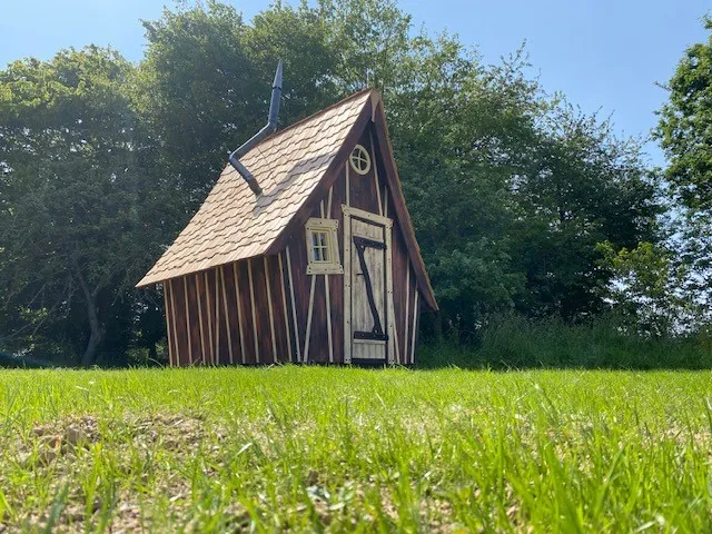 La Cabane des Korrigans à Boisgervilly, photo 3