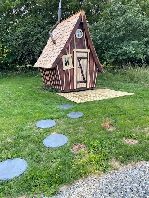 La Cabane des Korrigans à Boisgervilly, photo 4