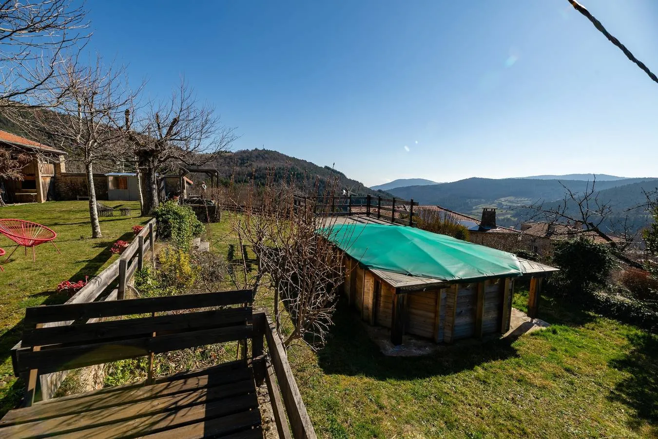 La Cabane Ecolodge à Saint-Symphorien-de-Mahun, photo 3