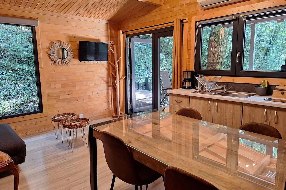 La Cabane Idyllique à Châteauneuf-sur-Isère, photo 5