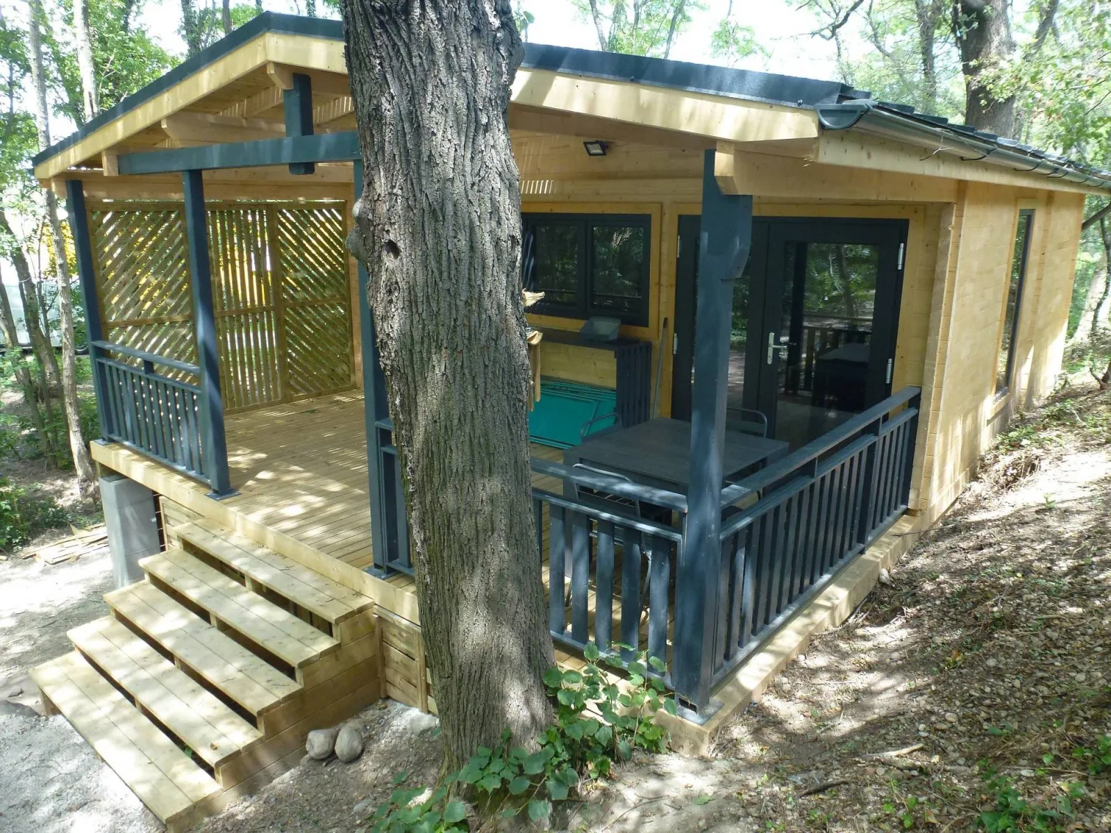 La Cabane insolite, cabane au sol à Châteauneuf-sur-Isère