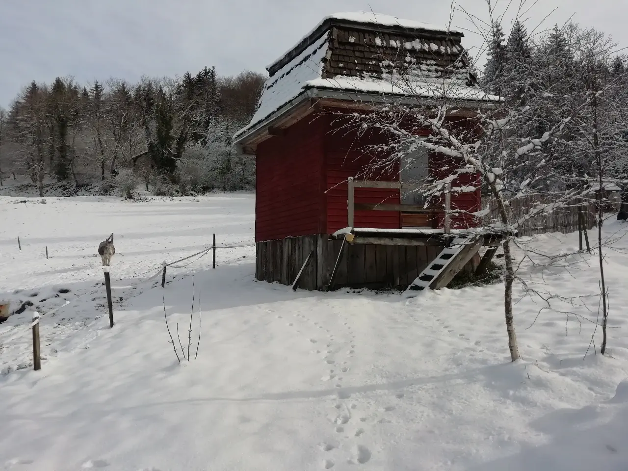 La Cabane pentagonale à Merlas, photo 4