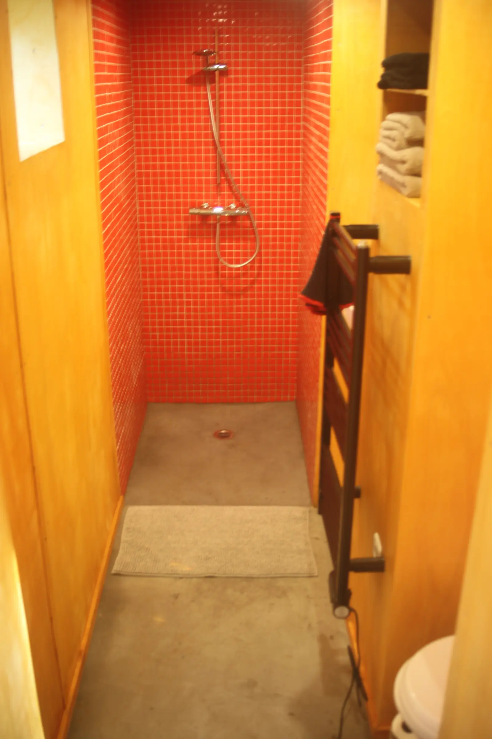 La Cabane rouge à Saint-Victurnien, photo 5