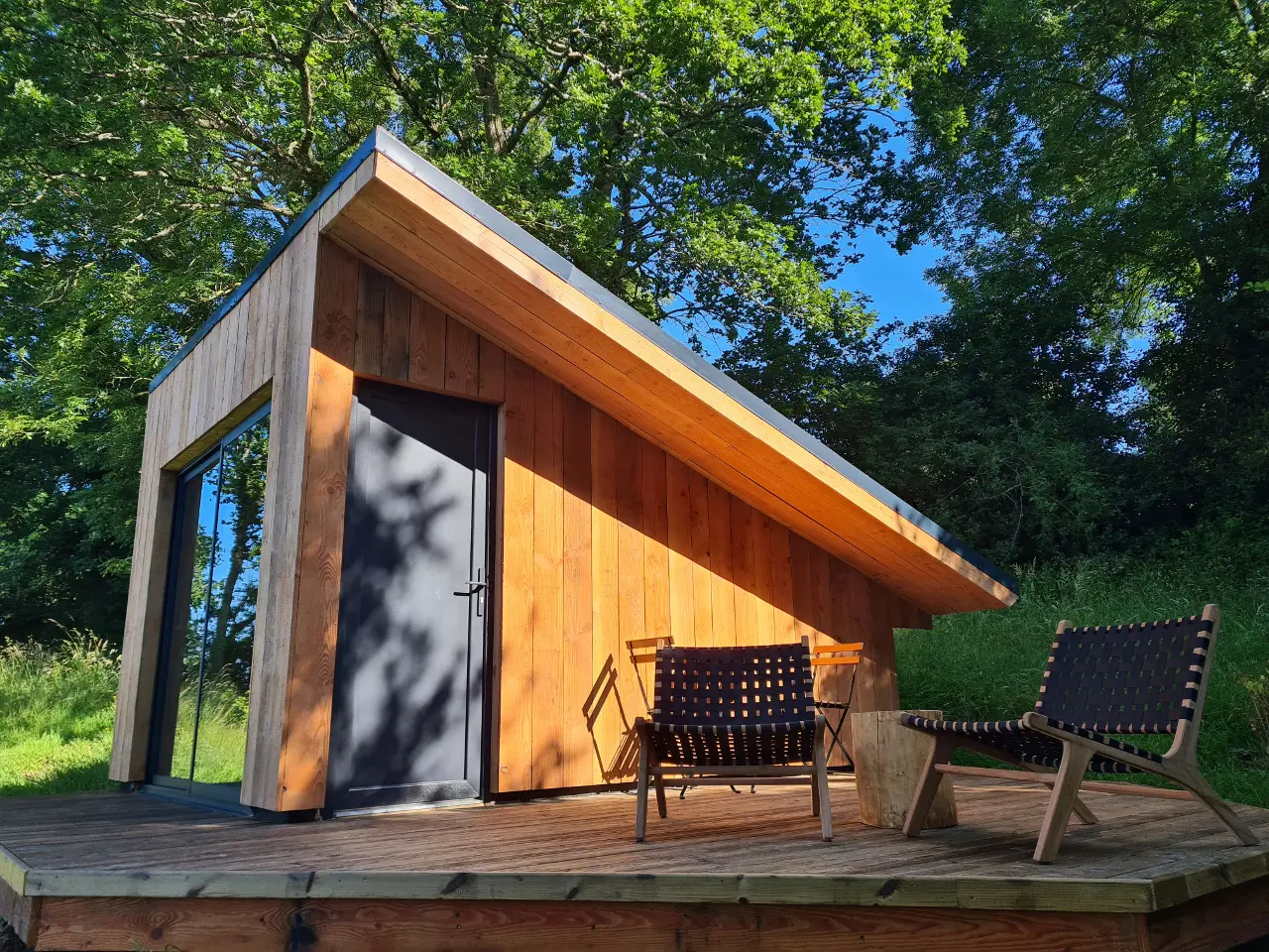 La Cabane Suisse Normande, cabane sur pilotis à La Pommeraye