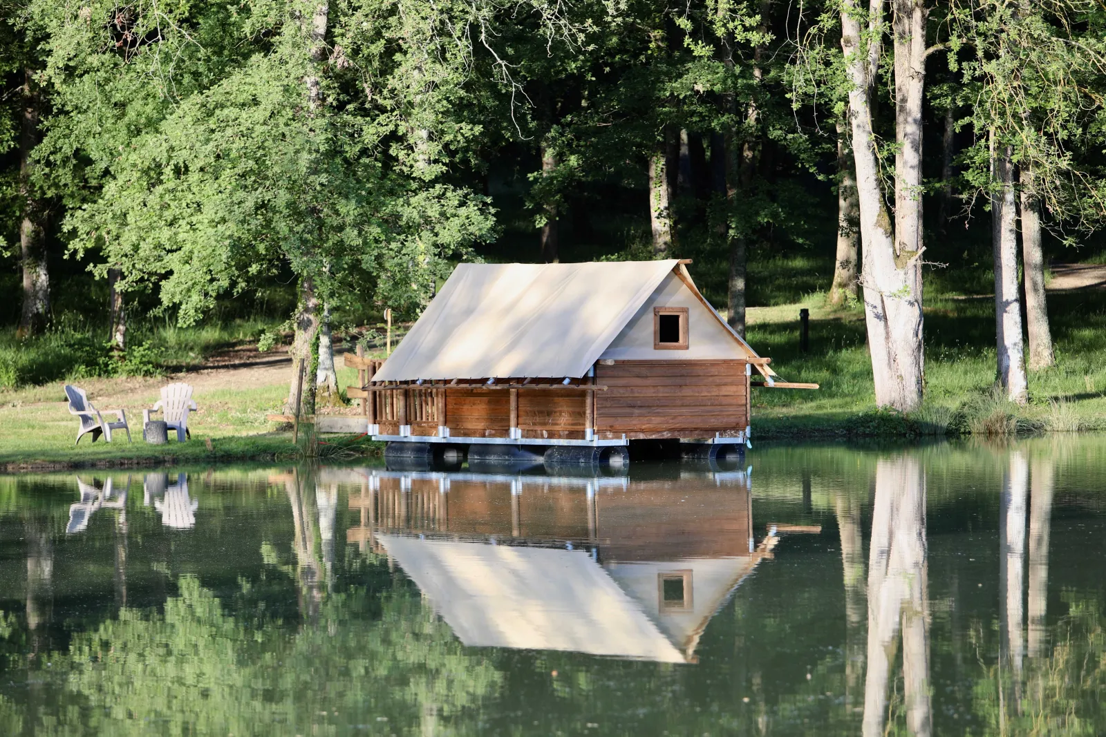 La p'tite Cabane flottante à Seissan, photo 3