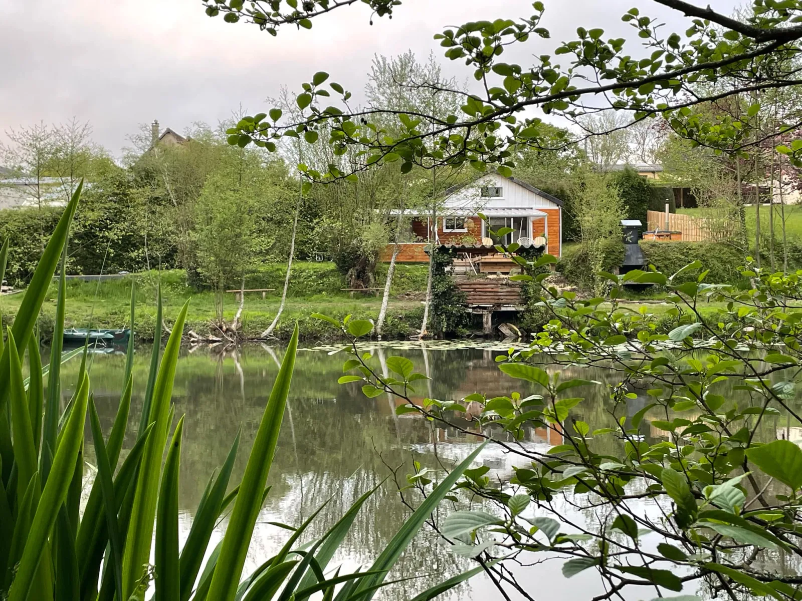Le Lodge de Saint-Jean, cabane au sol à Saint-Jean-des-Champs