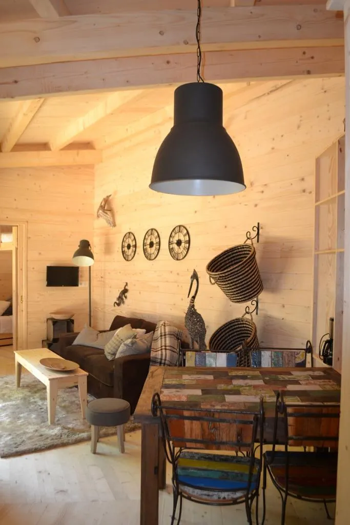 Lodge Bohème, cabane sur pilotis à Magné