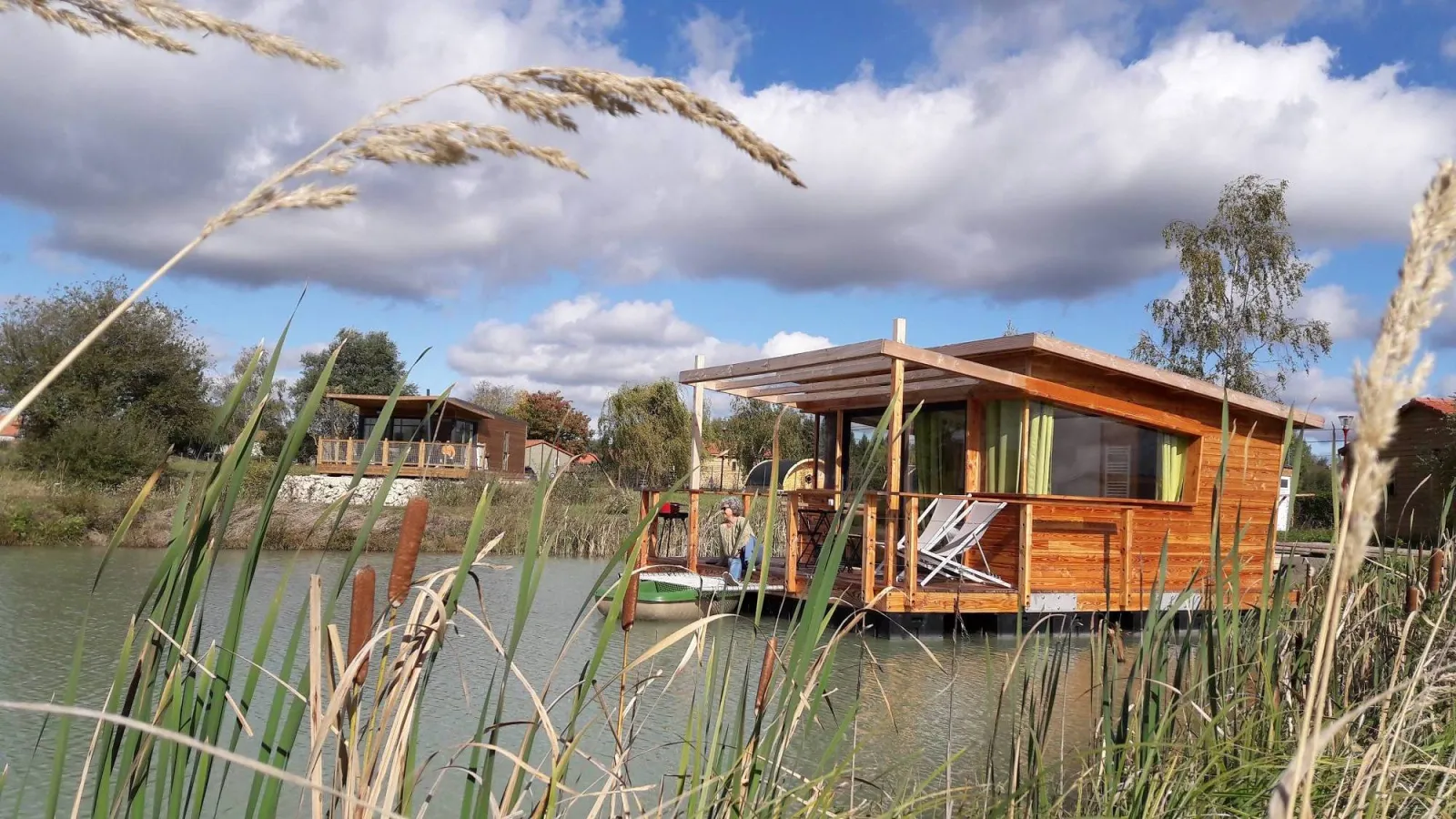 Lodge Flottant Nénuphar, cabane sur l'eau à Mont-près-Chambord
