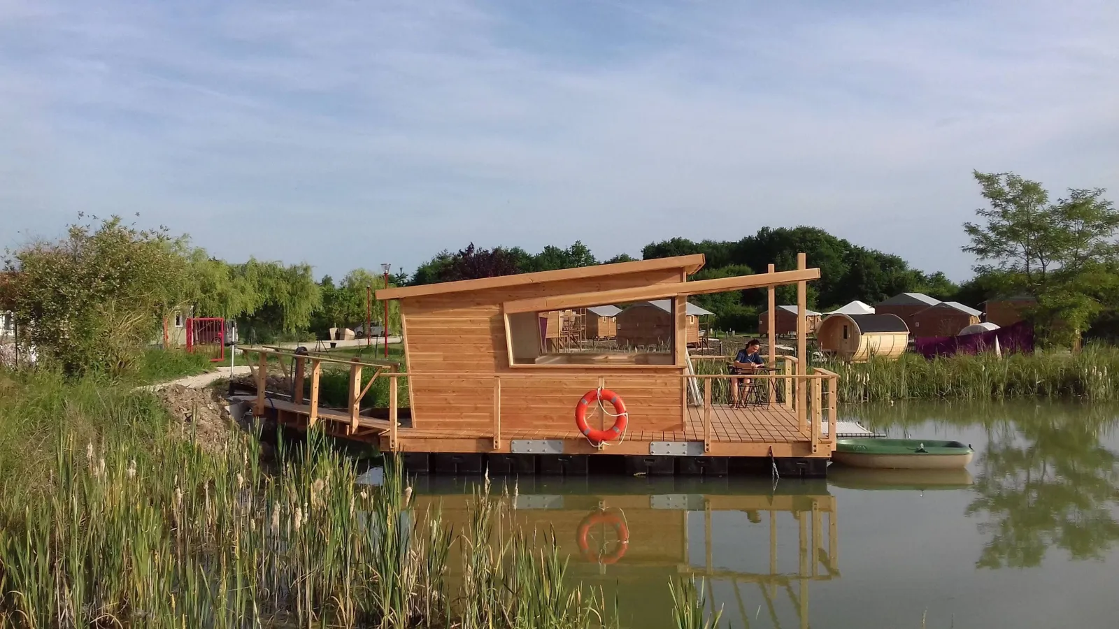 Lodge Flottant Nénuphar à Mont-près-Chambord, photo 2