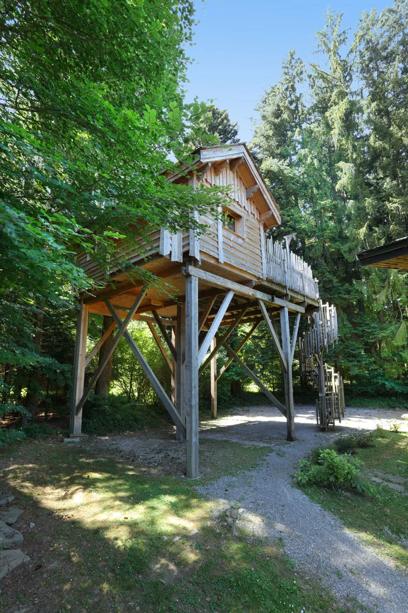 Lodge Luxe, cabane dans les arbres à Larringes