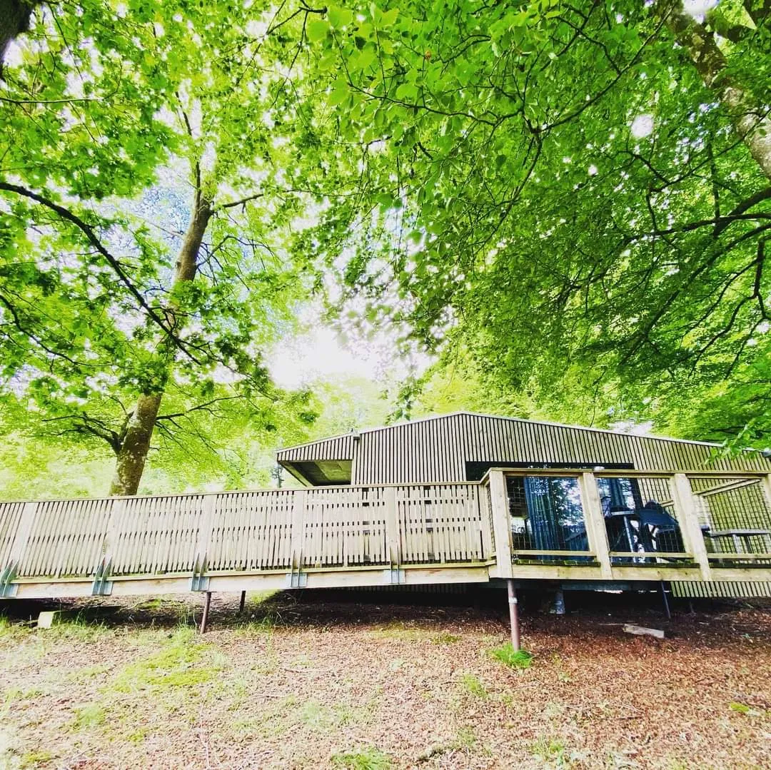 Lodge Premium, cabane au sol à Noues de Sienne