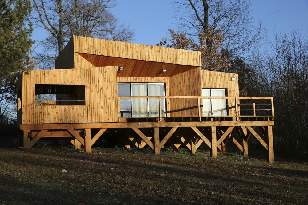 Lodge Spa Plein Voir à Saint-Félix-de-Reilhac-et-Mortemart, photo 2