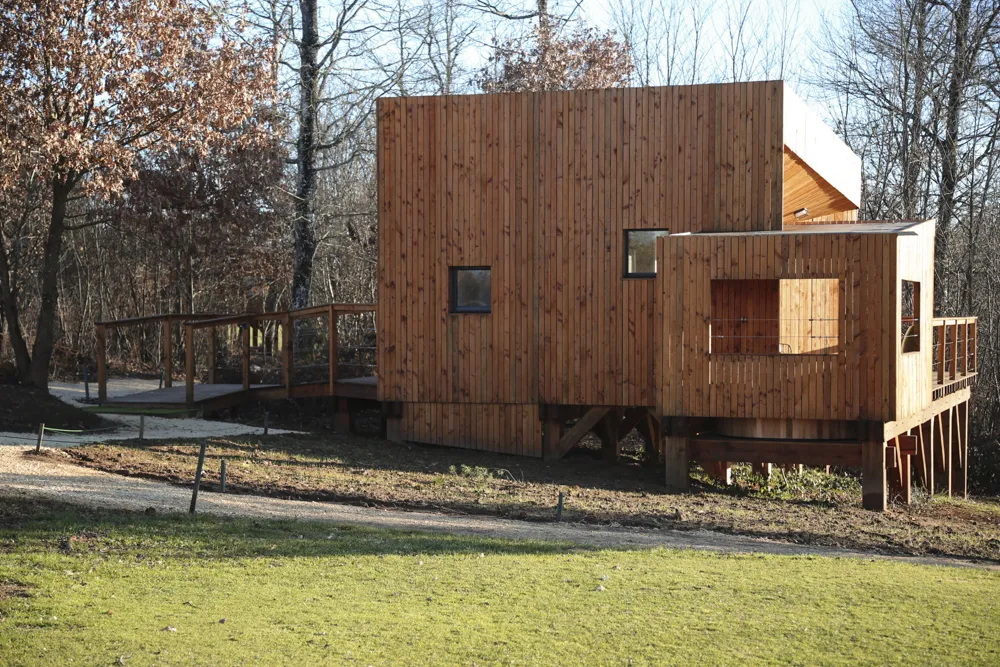 Lodge Spa Plein Voir à Saint-Félix-de-Reilhac-et-Mortemart, photo 5