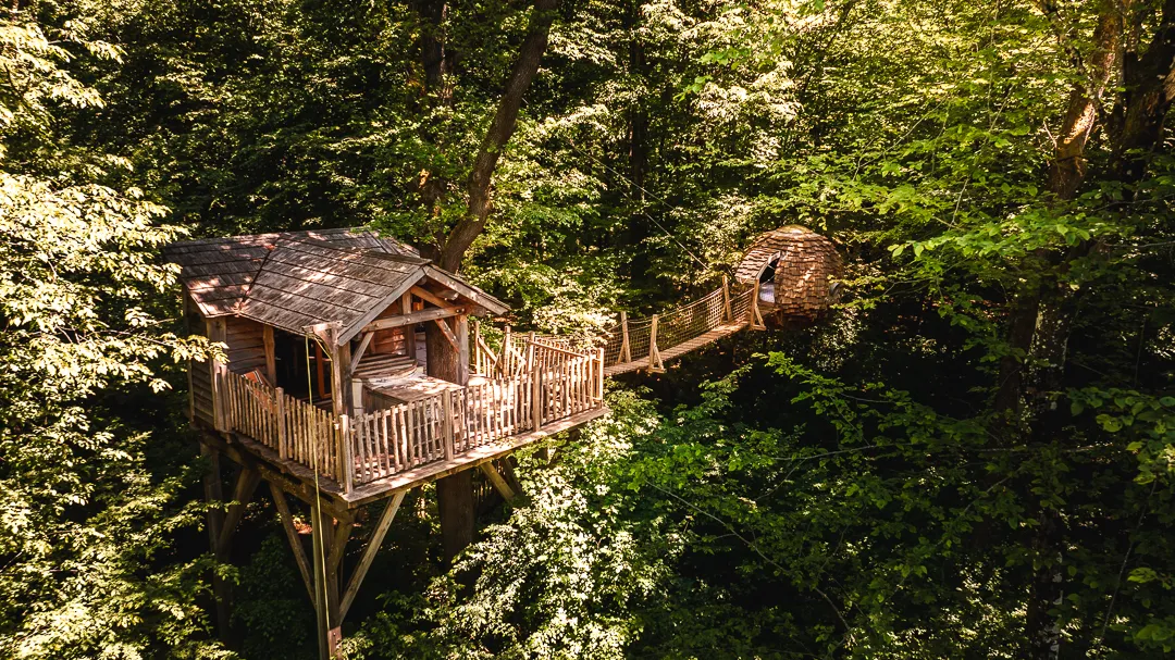 Lov'Nid Spa Comète, cabane dans les arbres à Joncherey