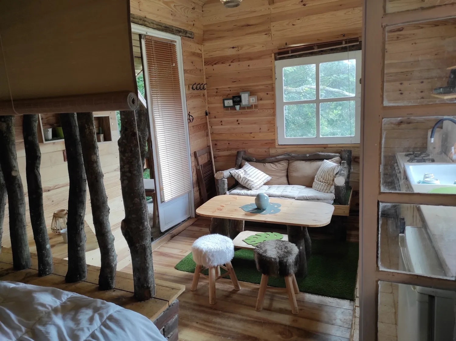 Maisonnette Perchée à Allonnes, photo 2