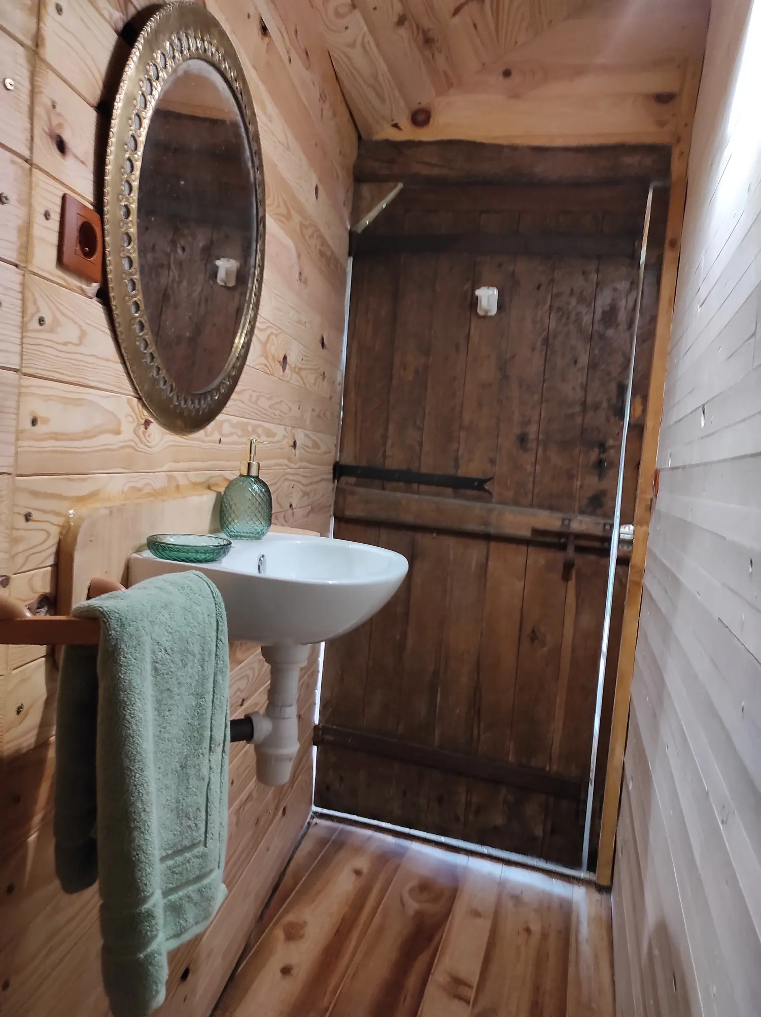 Maisonnette Perchée à Allonnes, photo 5