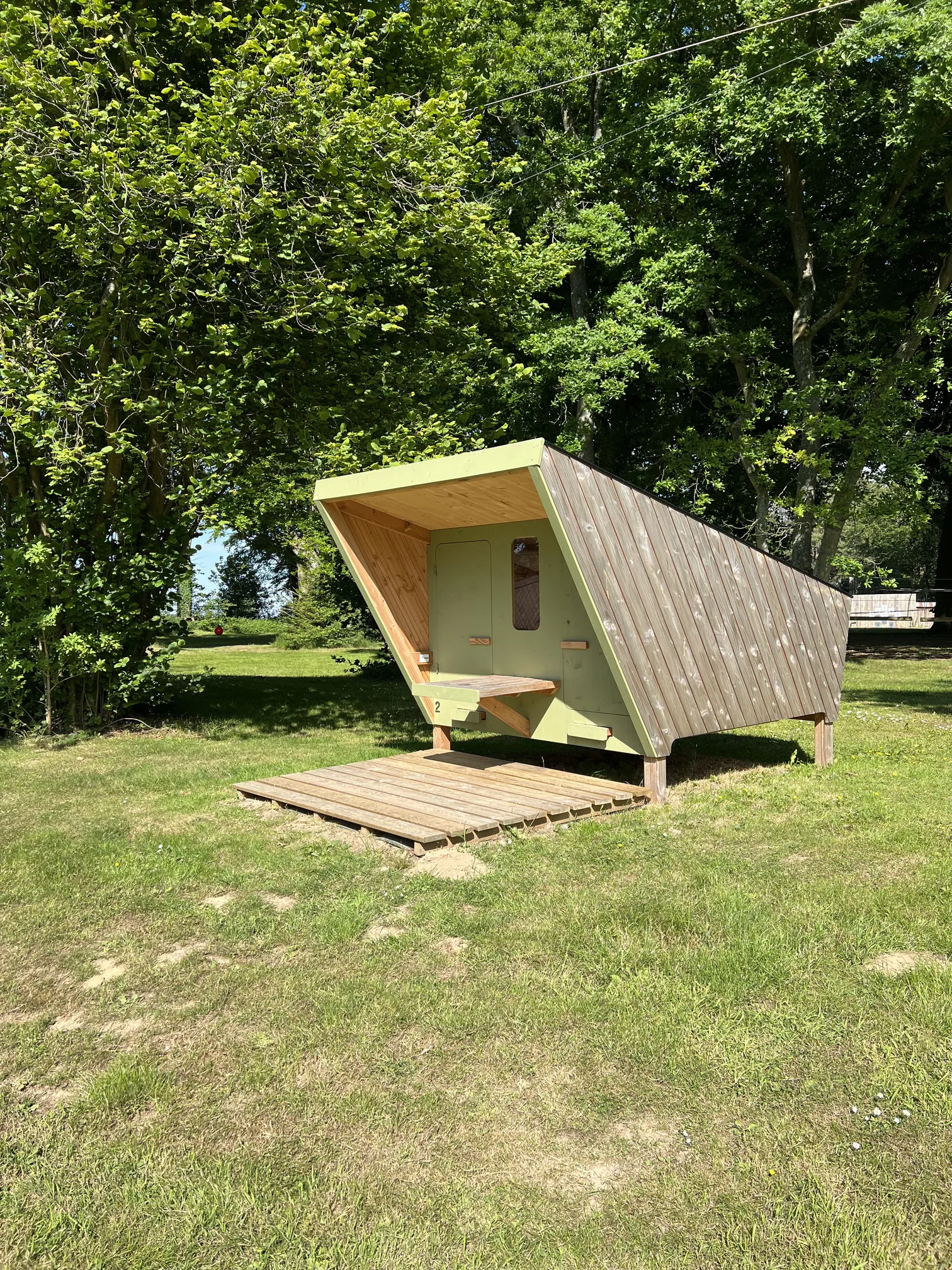 Petite cabane d'Étretat Aventure, cabane au sol à Les Loges