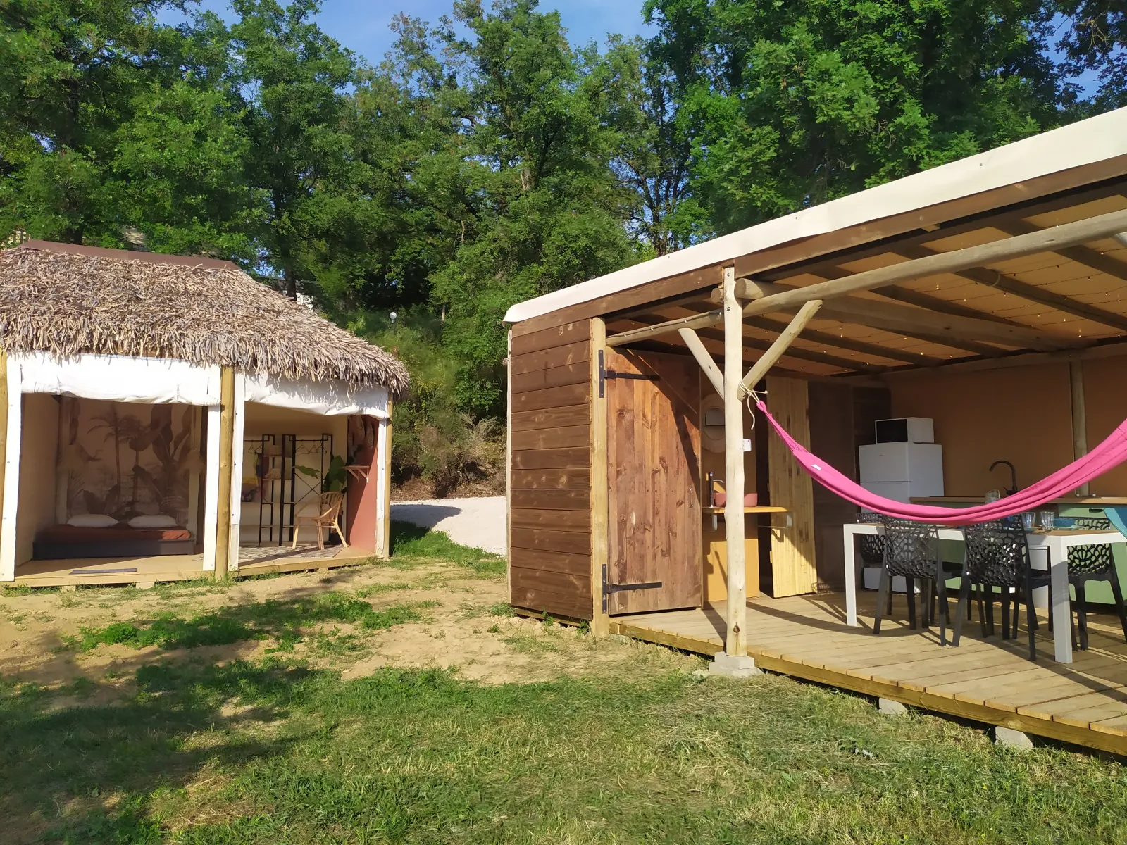 Savannah-Lodge à Albon, photo 2