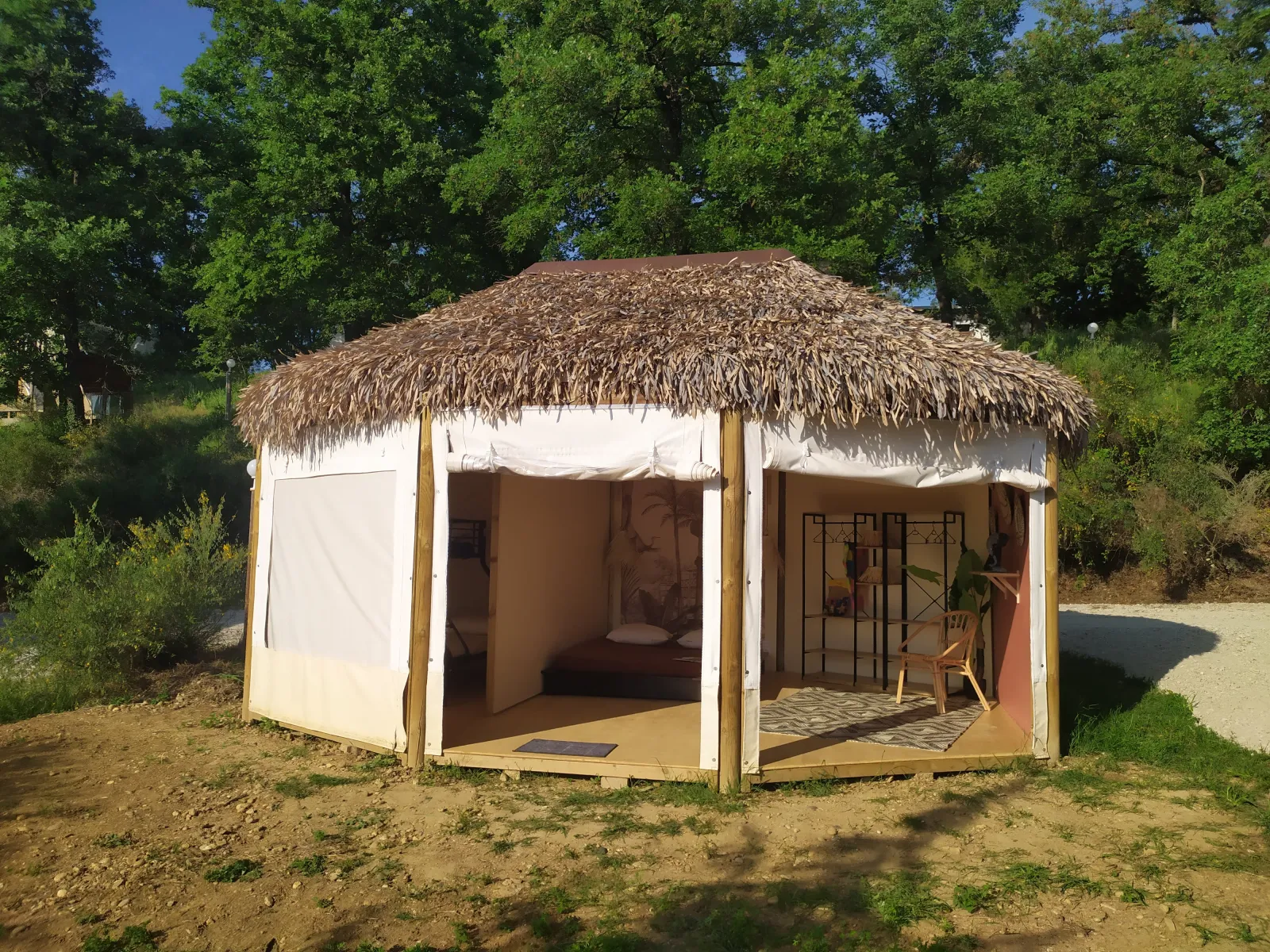 Savannah-Lodge à Albon, photo 3