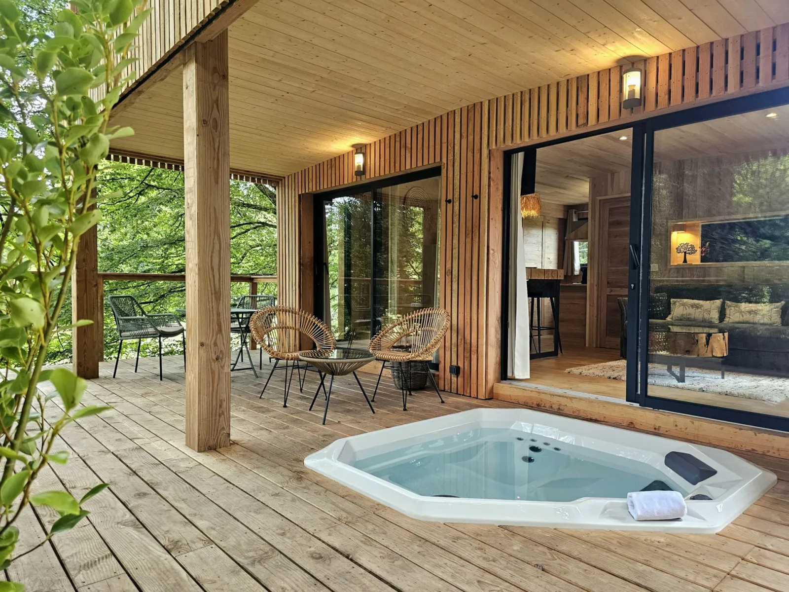 Scandilodge Dôme 2, cabane sur pilotis à Quistinic