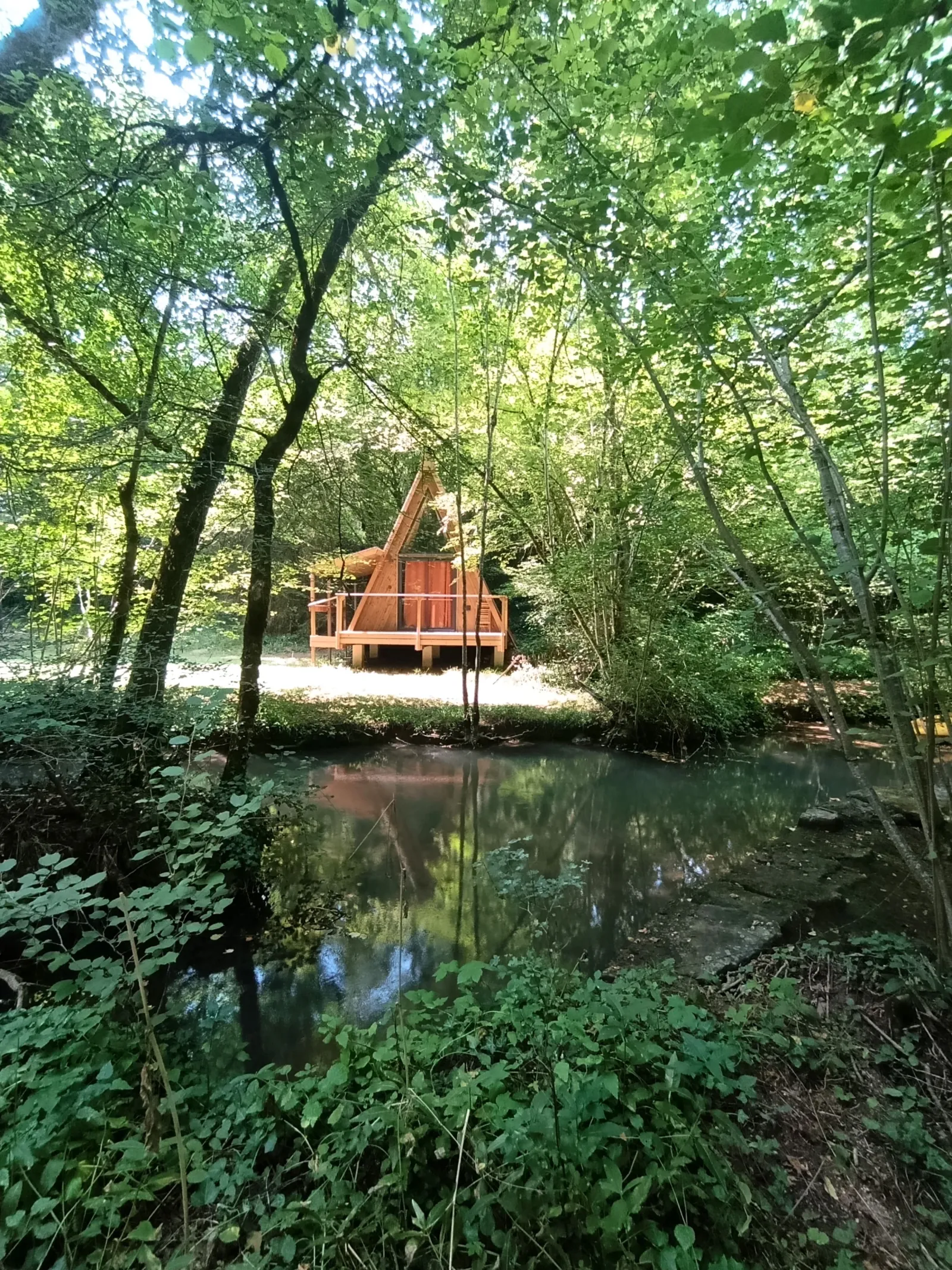 Tanière du lapin blanc à Vailhourles, photo 5