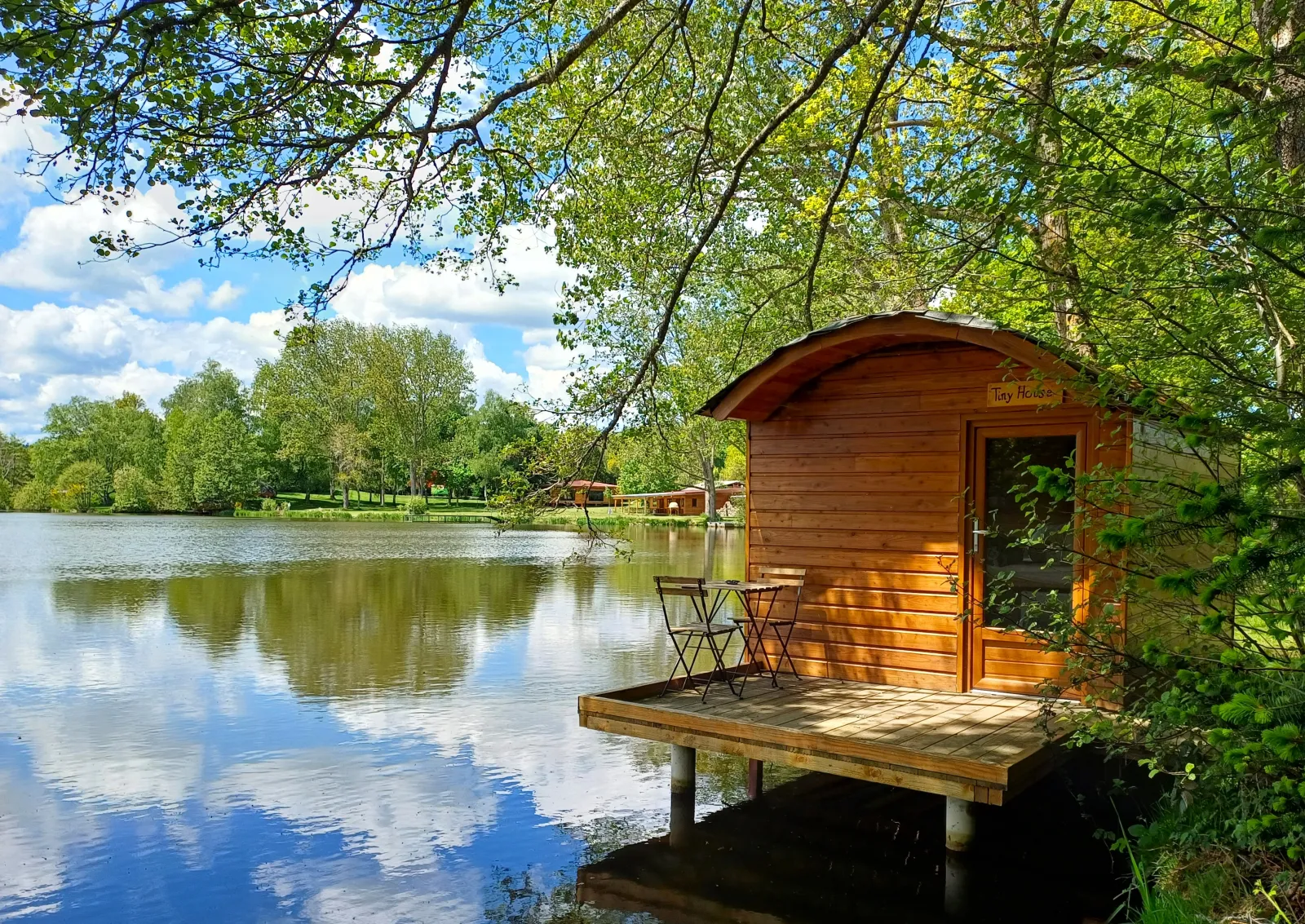 Tiny House du lac, hébergement insolite à Condat-en-Combraille