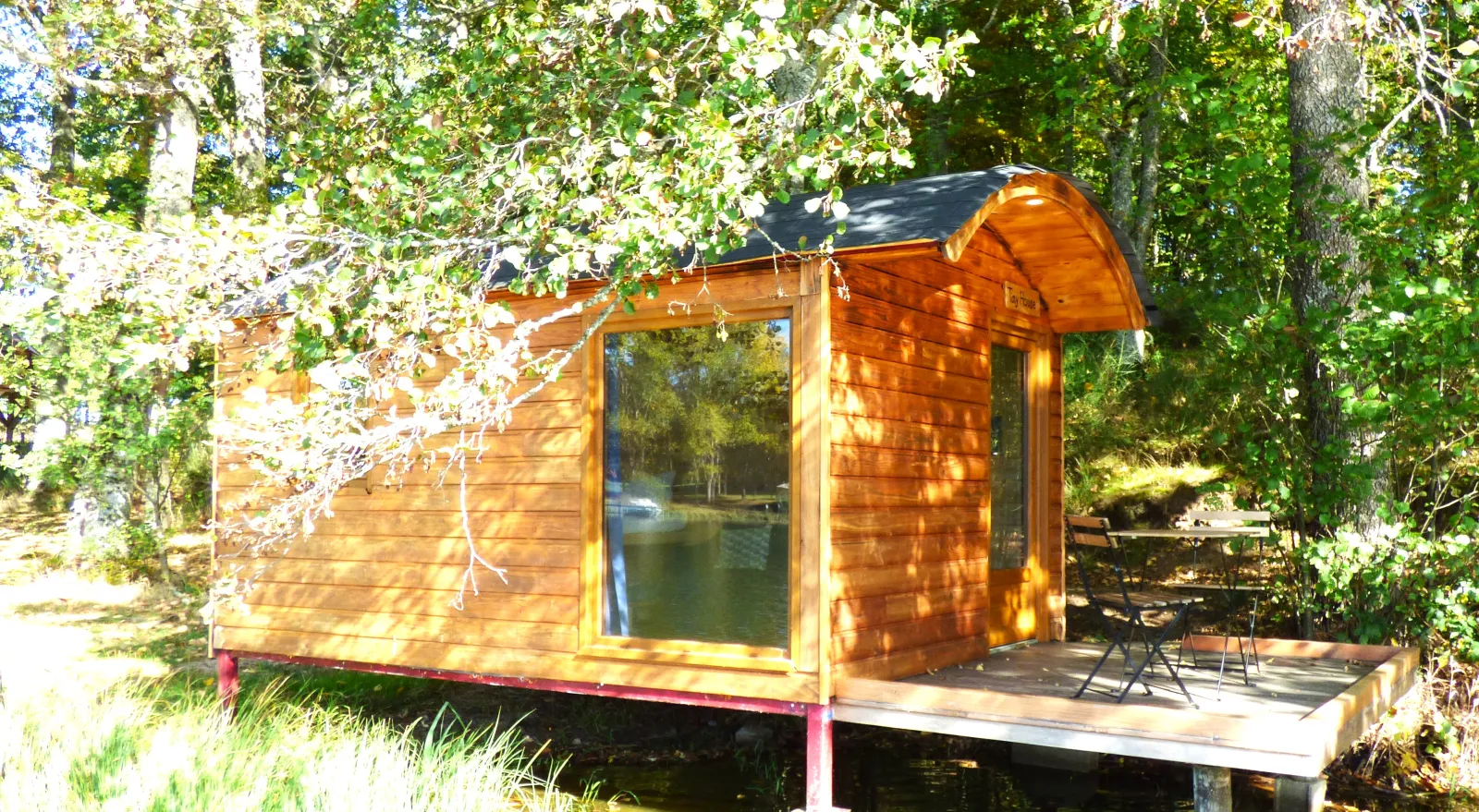 Tiny House du lac à Condat-en-Combraille, photo 3