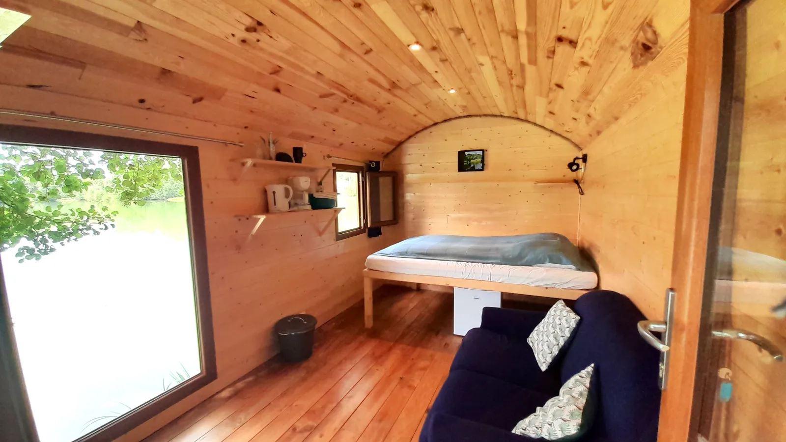 Tiny House du lac à Condat-en-Combraille, photo 5